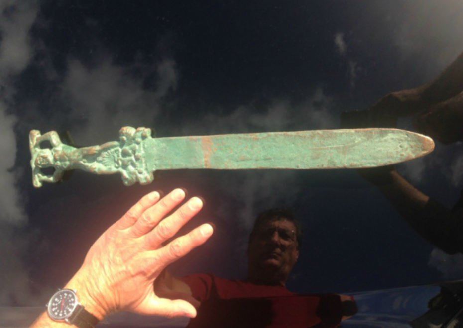 Surely Columbus Didn’t “Discover” America.. Roman Sword Found on Oak Island May Rewrite History