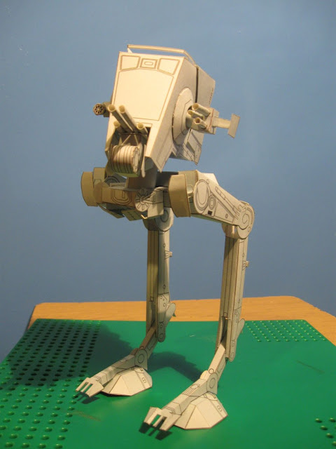 at st papercraft, model kartonowy, model z gwiezdnych wojen, transporter, all terrain armored transport model, paper model, star wars, at-st, papermodel, at-st paper model, papierowe modele, star wars, star wars papercraft, images of at-st, photos of at-st, papercraft download, pobierz model, kartonowy model at-st