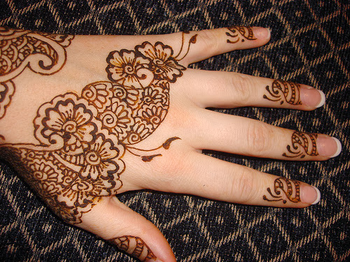 Latest Fancy Hand Mehndi Designs Wallpapers Free Download