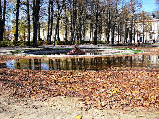 Las grandiosas esculturas de La Granja de San Ildefonso en plomo pintado