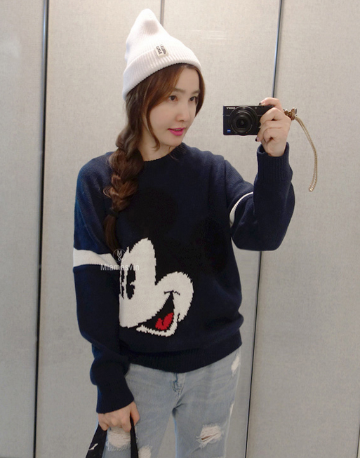 Cartoon Print Knit Pullover