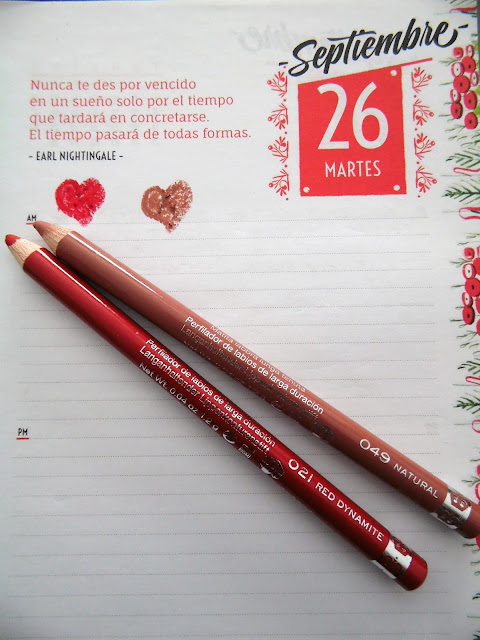 049 Natural -021 Red Dynamite  Rimmel(delineador) - Sala de Maquillaje