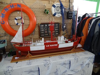 2017.08.31-003 maquette du bateau-feu