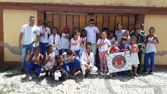 Alunos do Projeto Macajuba no Tatame participaram do XII Bonfim Open de Jiu-jitsu