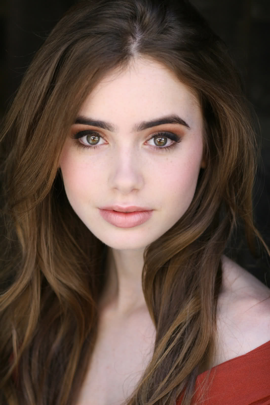 Lily Collins