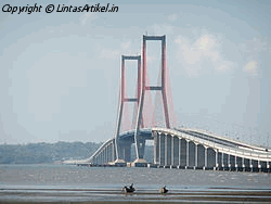 jembatan suramadu - www.lintasartikel.in