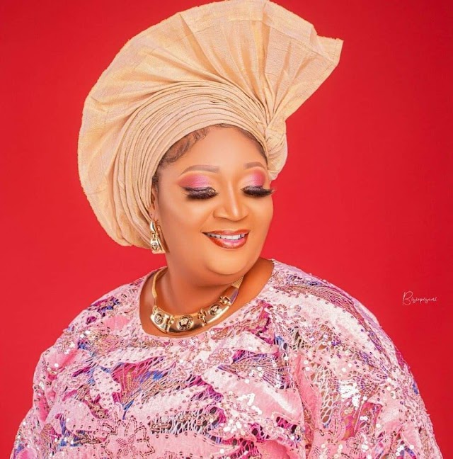 Celebrating Beautiful Lady, Alhaja White, Borokini Adinni of Oke Igbo Kingdom,As She Adds +1