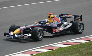 Gambar Mobil Balap F1 Red Bull 02