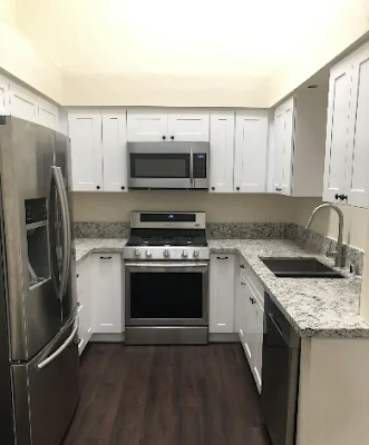 U shaped kitchen