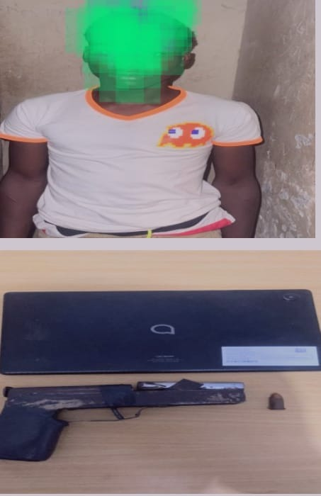 PARAISO:  Apresado en flagrante delito; Policía atrapa hombre al momento de quitarle tableta a una joven apuntándole con "Chilena" 