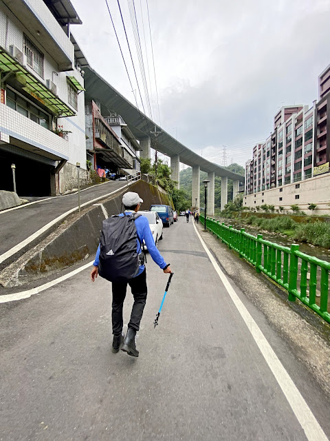 往石碇端登山口