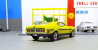 auto world ford mustang mach 1 i