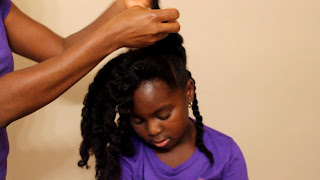 QUICK CUTE LITTLE GIRLS HAIRSTYLES | Bun and Twists DiscoveringNatural 