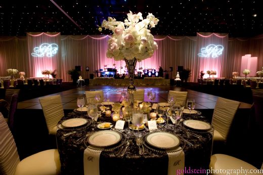 black and gold wedding receptions