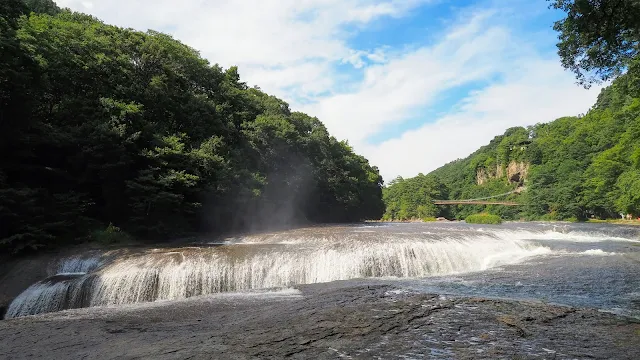 日光駅からいろは坂を上り中禅寺湖～戦場ヶ原～湯の湖を経て金精峠を越える。吹割の滝と利根沼田望郷ラインのビューポイントに立ち寄り沼田駅まで下るサイクリングコース