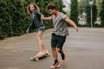 Learn How to Roller Skate the Right Way 