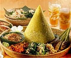 resep-nasi-tumpeng-nasi-kuning