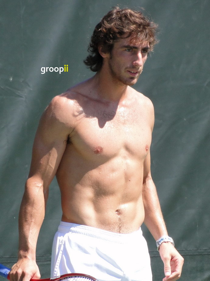 Pablo Cuevas Shirtless at Sony Ericsson Open 2011