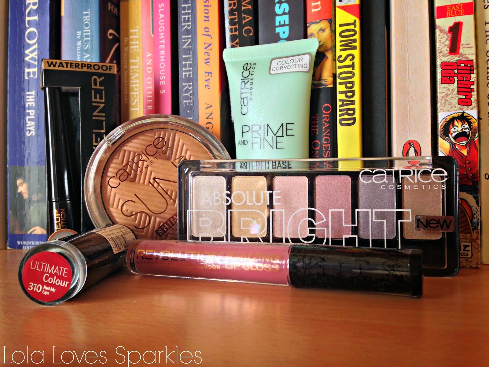 lolalovessparkles.blogspot.pt/2014/11/international-makeup-giveaway-beauty.html