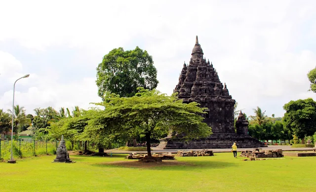 Tempat Wisata Candi Sojiwan Klaten