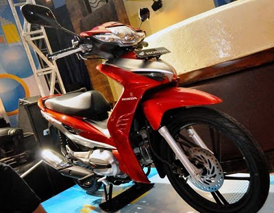 Honda Revo ATMotor Bebek Matik Baru  FOTO GAMBAR 