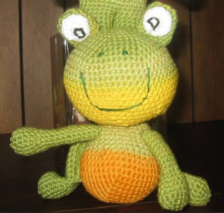 PATRON GRATIS RANA AMIGURUMI 708