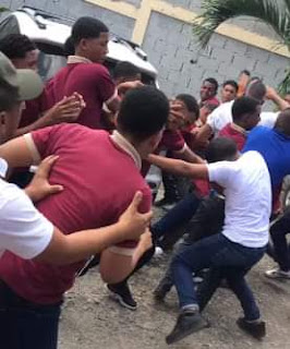 Estudiante ocasiona a otro heridas con arma blanca en escuela de San Cristóbal.
