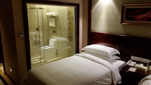 30 Hilarious Hotel Failures That Will Make Your Day - Me And My Business Partner Decided To Share A Hotel Room In Order To Save Some Money. We Weren't Expecting This