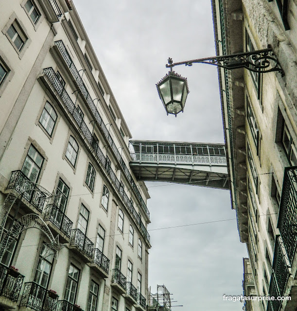 Passarela de Santa Justa e Armazéns do Chiado em Lisboa