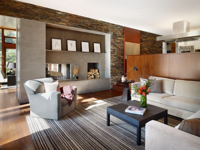Living room of the Mandeville Canyon Residence