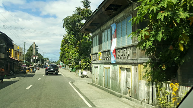 an old wooden house in Inopacan Leyte