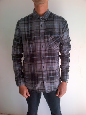 New Kemeja Flanel Abu Hitam  List Biru