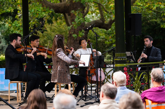 Brahms: Clarinet Quintet - Solem Quartet, Anthony Friend - Bandstand Chamber Festival at Battersea Park (Photo William Marsey)