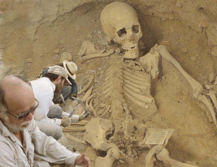 Discovery Of Bizarre Giant Skeletons In Ancient British Era