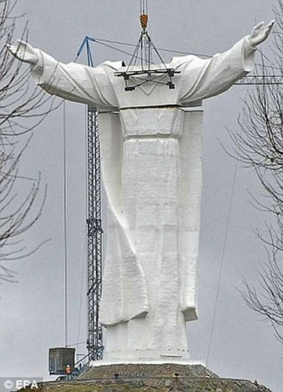 largest-jesus-christ-statue-in-the-world