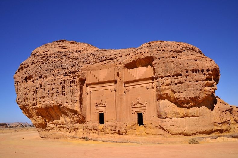 madain-saleh-3