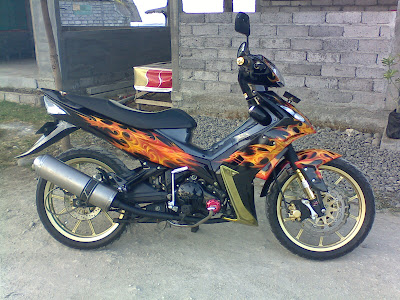 Modifikasi jupiter mx Modifikasi cat Jupiter MX tahun 2006 di Air Brush