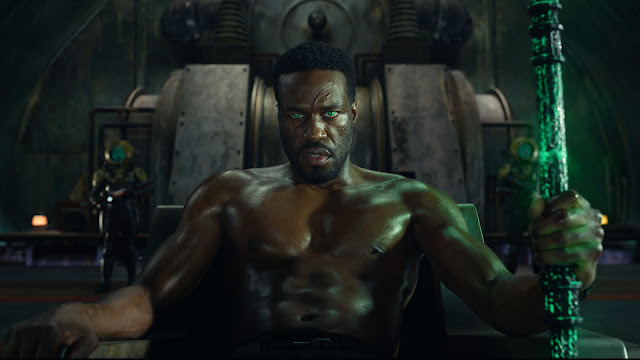 YAHYA ABDUL-MATEEN II como Black Manta em AQUAMAN 2: O REINO PERDIDO (Warner Bros. Pictures)