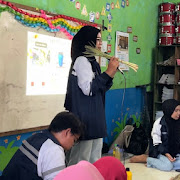 Manfaatkan Bahan Alami Disekitar, Edukasi Pembuatan Spray Anti Nyamuk Dari Citronella Oil Diberikan Oleh Mahasiswa KKN TIM I UNDIP Untuk  Mencegah Demam Berdarah