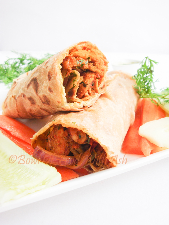 Chicken Frankie Recipe | How To Make Chicken Kathi Roll 