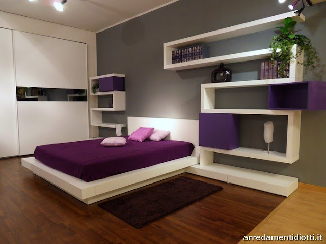 DORMITORIO MODERNO PURPURA BLANCO Y GRIS via www.dormitorios.blogspot.com DORMITORIO MORADO Y BLANCO