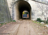 Túnel sota l'autovia, al fons Can Morull. Autor: Grupo Senderista Nico