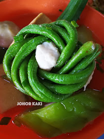 Ipoh People's Favourite Dai Shu Geok Yong Tau Foo (Big Tree Foot) 大树脚 (忠记兵如港口大树头炸料粉)