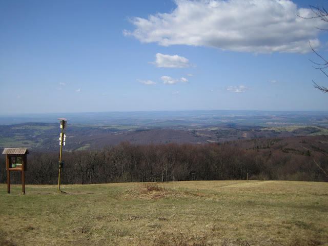 Výhľad j Veľkej Javoriny, najvyššieho vrchu Bielych Karpát.