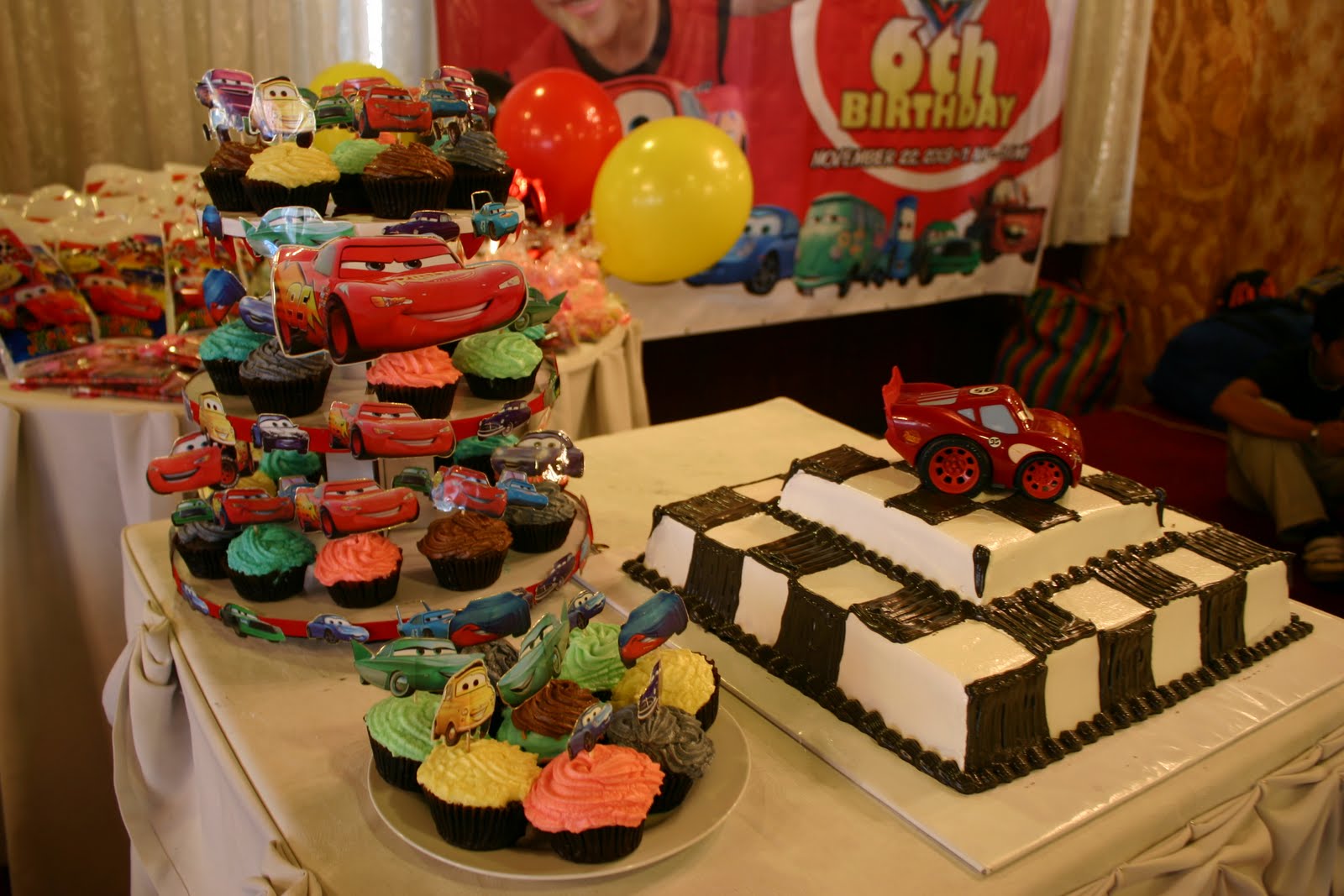 personalized disney cars cakes and cupcakes title=