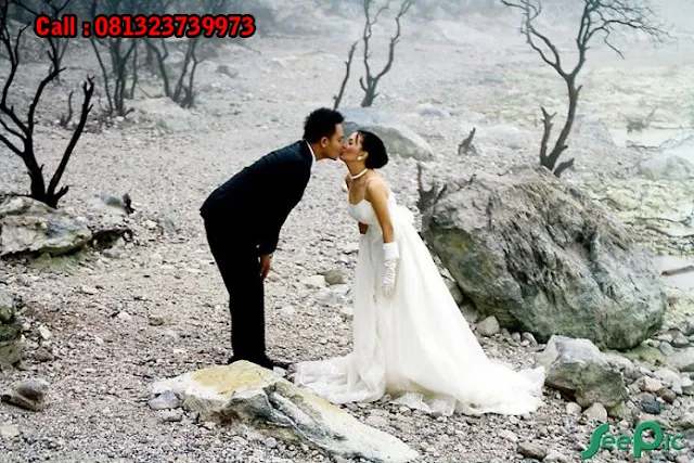 Foto prewedding murah dan bagus di Kawah Putih