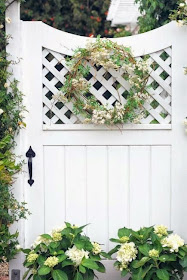 http://www.midwestliving.com/garden/ideas/great-gates/page/7/0