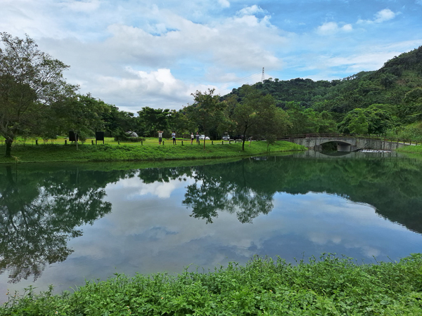 花蓮光復吉利潭山中秘境，拱橋、戲水道、生態浮島，踏青好去處