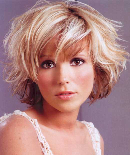 short wavy hairstyles