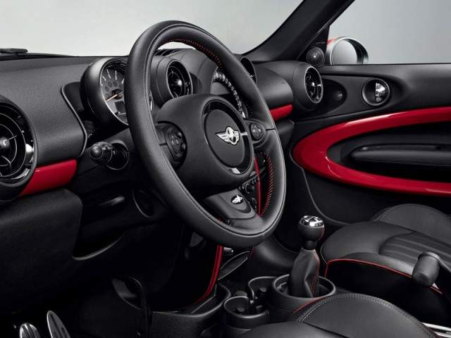 Mini John Cooper Works Paceman 2013 interior